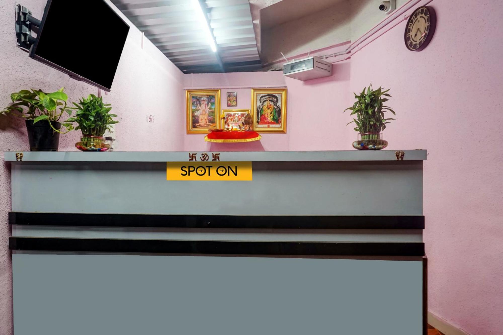 Spot On Samadhan Lodge بونة المظهر الخارجي الصورة